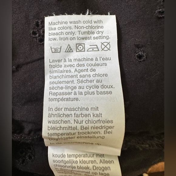 J Crew Black Floral‎ Eyelet Long Sleeve Ruffled Yoked Front Blouse Size Small - Picture 9 of 9